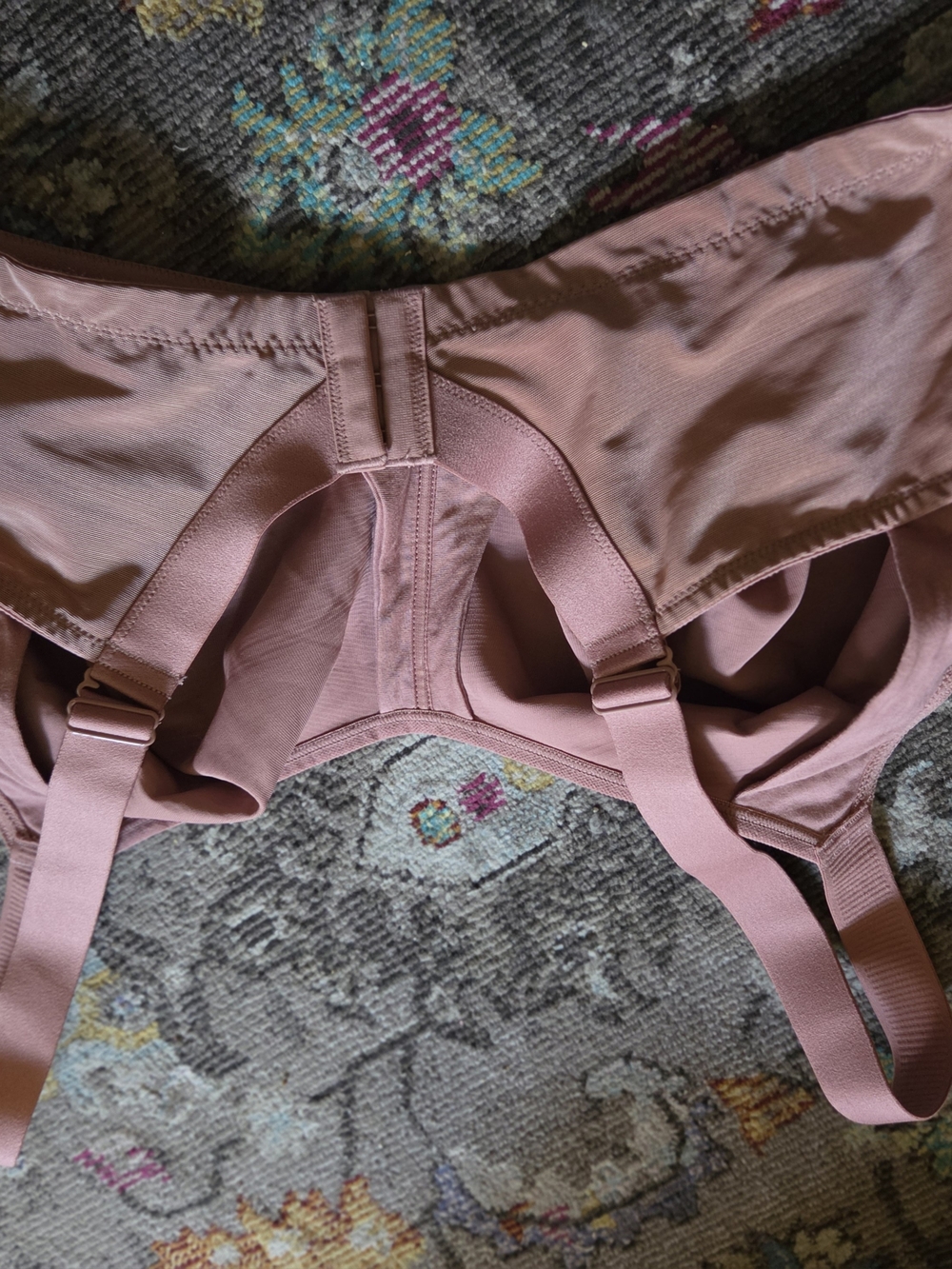 Supportive Dusty Rose Full-Coverage Bra with Wide Adjustable Straps
